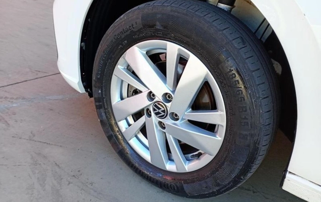 imagem-https://www.socarrao.com.br/sc-vehicle-images-prod/2306424/1782396769794-ODAwNTY2M18wX0JfZTViYWU2NGM3MC5qcGVn.jpeg