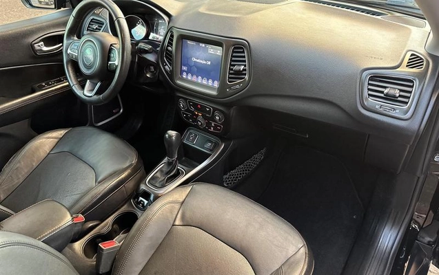 imagem-https://www.socarrao.com.br/sc-vehicle-images-prod/2307042/1788359888123-8219609_16_B_8571c3288e.jpeg