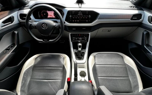imagem-https://www.socarrao.com.br/sc-vehicle-images-prod/2307520/1792671627737-8220432_17_B_88e3dd130c.jpeg