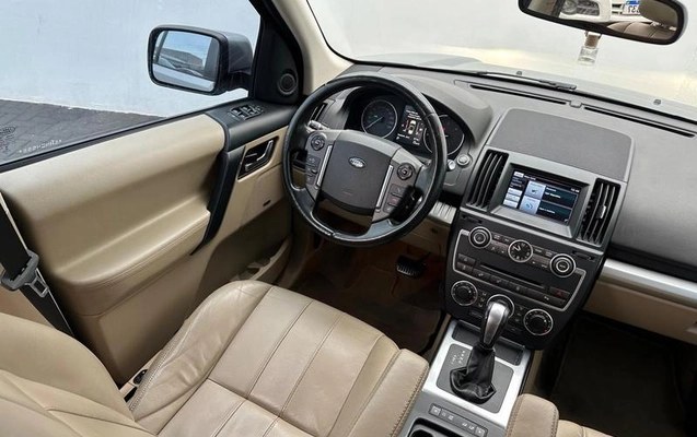imagem-https://www.socarrao.com.br/sc-vehicle-images-prod/2307746/1788975989306-8220125_18_B_e6f1aee134.jpeg