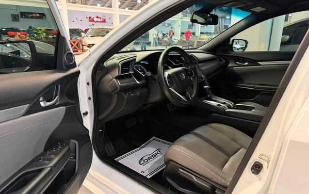 imagem-https://www.socarrao.com.br/sc-vehicle-images-prod/2307918/1792691408652-8217006_13_B_83e858363a.jpeg
