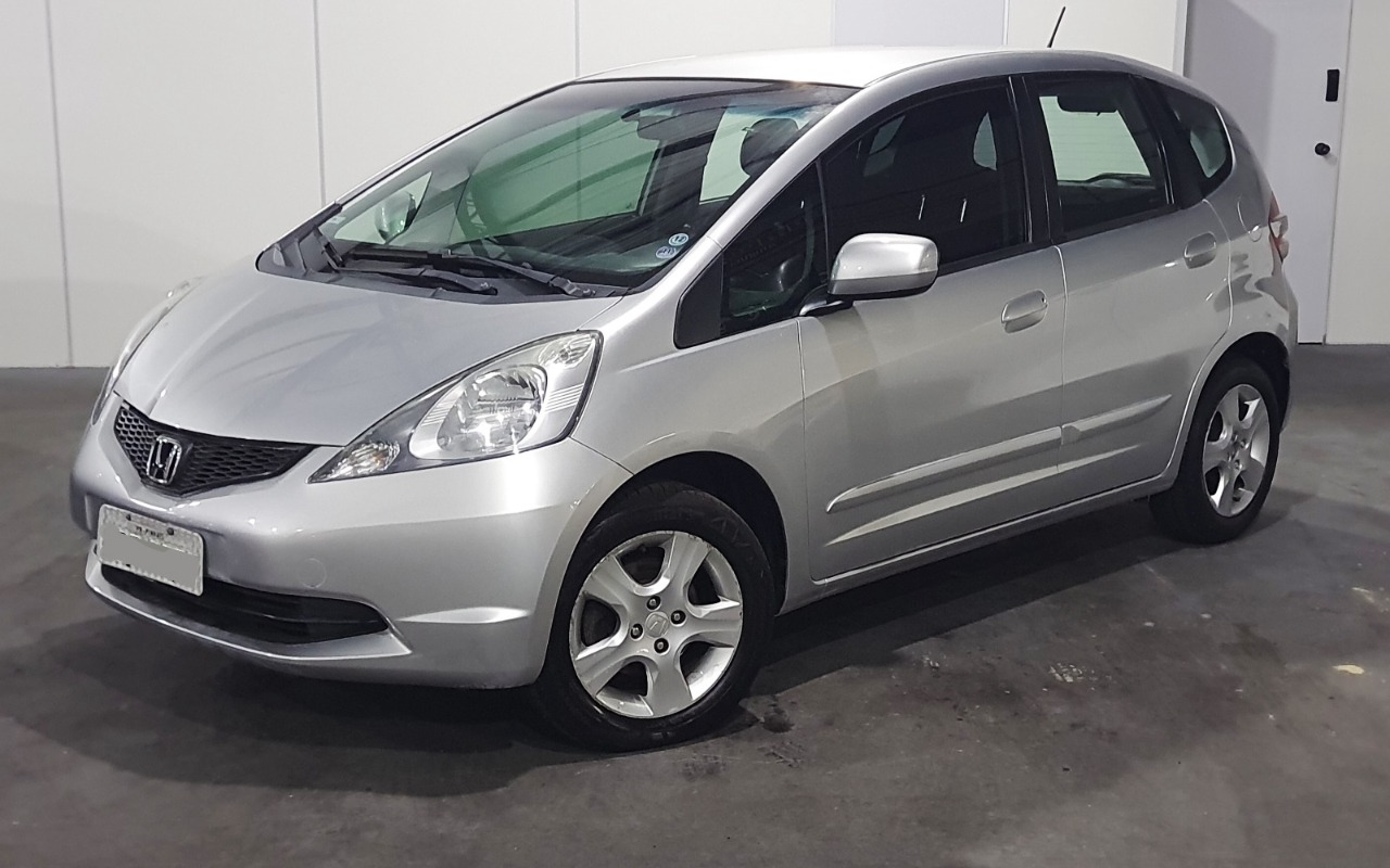 Honda Fit 2011 Prata — foto 1 de 3