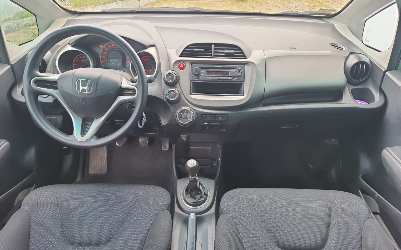 imagem-https://www.socarrao.com.br/sc-vehicle-images-prod/2308139/1782404045579-SU1HLTIwMjYwNjI1LVdBMDAxMC5qcGc.jpg
