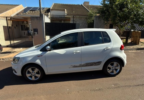Volkswagen Fox 2016 Branco — foto 1 de 3
