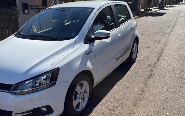 imagem-https://www.socarrao.com.br/sc-vehicle-images-prod/2308868/1782409238413-V2hhdHNBcHAgSW1hZ2UgMjAyNi0wNi0yNSBhdCAxNC4xNi4zMCAoMSkuanBlZw.jpeg