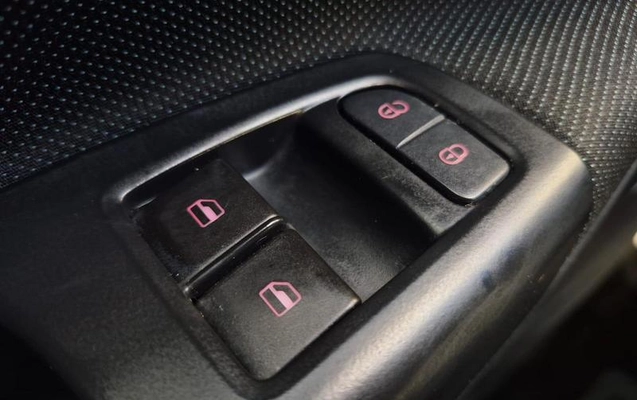 imagem-https://www.socarrao.com.br/sc-vehicle-images-prod/2308920/1792691808950-8220633_20_B_b63d74918a.jpeg