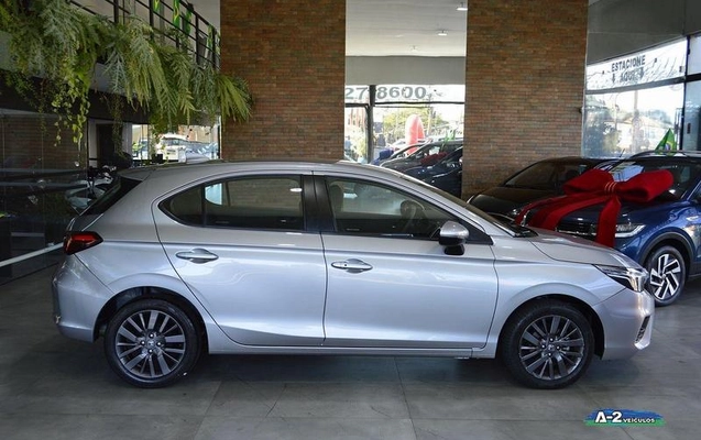imagem-https://www.socarrao.com.br/sc-vehicle-images-prod/2308935/1787836402662-8220872_6_B_8c447b7e01.jpeg