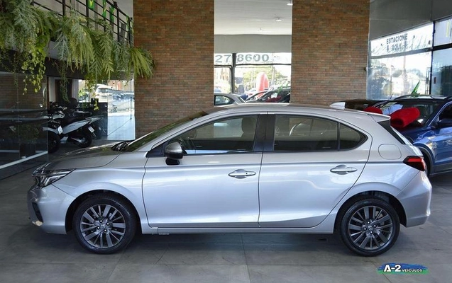 imagem-https://www.socarrao.com.br/sc-vehicle-images-prod/2308935/1787836402663-8220872_7_B_4aaa4b0a26.jpeg