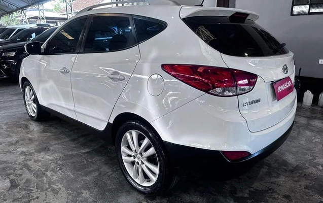 imagem-https://www.socarrao.com.br/sc-vehicle-images-prod/2308952/1788975978985-8220837_4_B_9ba4543561.jpeg