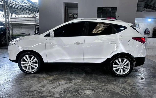imagem-https://www.socarrao.com.br/sc-vehicle-images-prod/2308952/1788975978997-8220837_15_B_8a15d172fd.jpeg