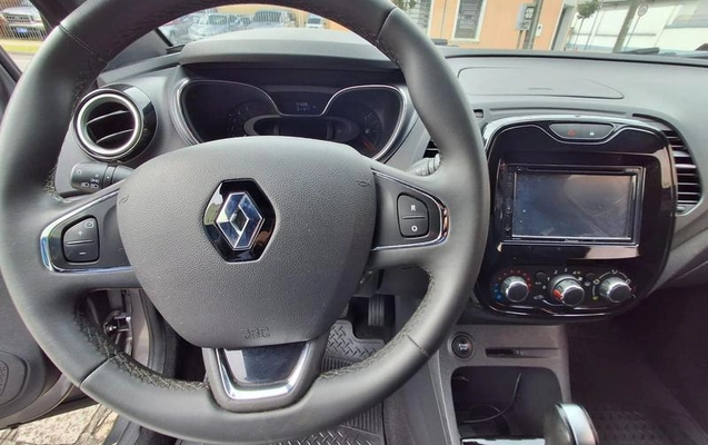 imagem-https://www.socarrao.com.br/sc-vehicle-images-prod/2309250/1788526917489-8220965_9_B_a684e5e1b4.jpeg