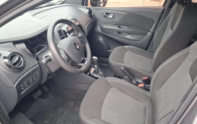 imagem-https://www.socarrao.com.br/sc-vehicle-images-prod/2309250/1788526917494-8220965_14_B_c8de0cc2ad.jpeg