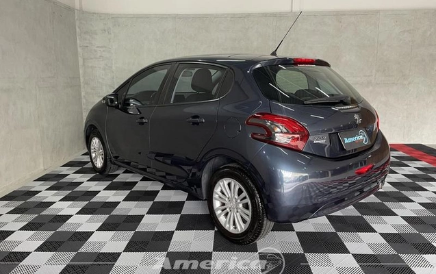 imagem-https://www.socarrao.com.br/sc-vehicle-images-prod/2309435/1787684872043-8221021_7_B_78fdd01065.jpeg