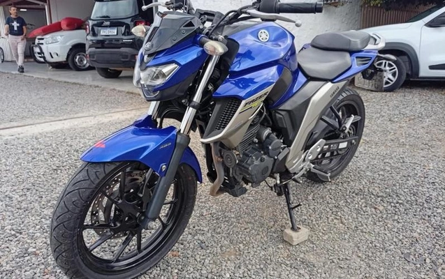 imagem-https://www.socarrao.com.br/sc-vehicle-images-prod/2309868/1788268067687-8054365_0_B_d0cd76b462.jpeg