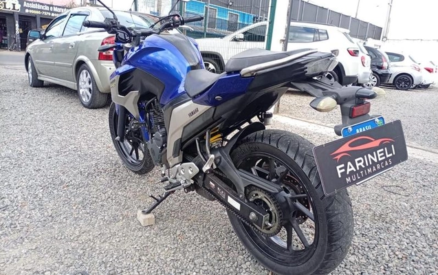 imagem-https://www.socarrao.com.br/sc-vehicle-images-prod/2309868/1788268067697-8054365_12_B_2b2f169f12.jpeg