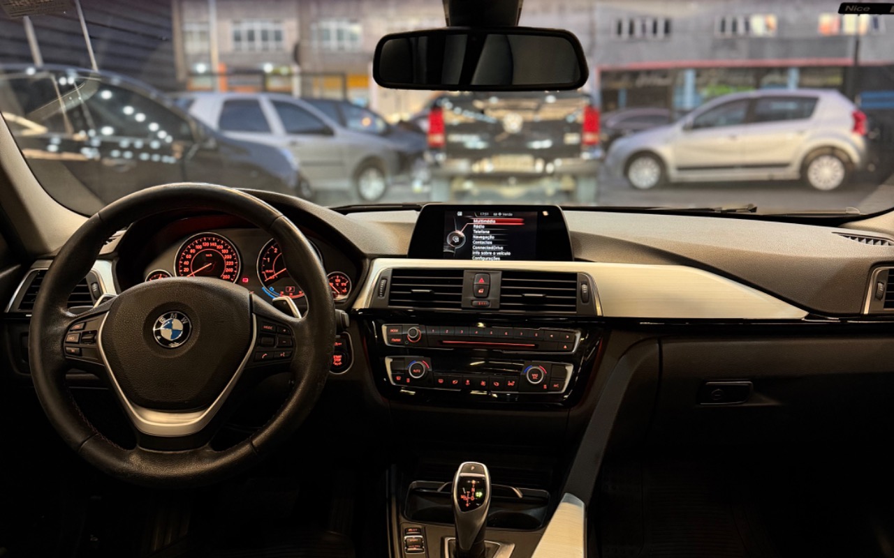 imagem-https://www.socarrao.com.br/sc-vehicle-images-prod/2309940/1782410408934-SU1HXzIyMTQuanBlZw.jpeg