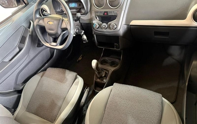 imagem-https://www.socarrao.com.br/sc-vehicle-images-prod/2310048/1782935658418-8177471_9_B_d896986773.jpeg