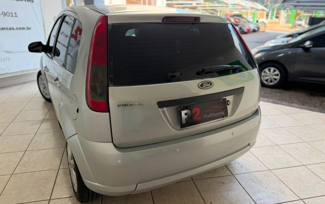 imagem-https://www.socarrao.com.br/sc-vehicle-images-prod/2310185/1782411327943-95kjDs11FX1LxV7Hn6xF8I4QsZwb3Slk.jpg