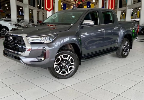 Toyota Hilux 2025 Cinza — foto 1 de 3