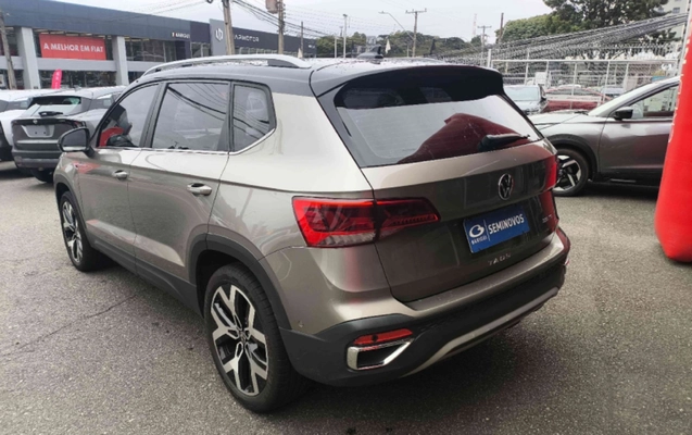 imagem-https://www.socarrao.com.br/sc-vehicle-images-prod/2310245/1782411555004-YXBwLXBob3Rvcy01bXJXa0NoYlF1VUxxTld0SE53aUFIRlNibmtnZnk5by5qcGc.jpg