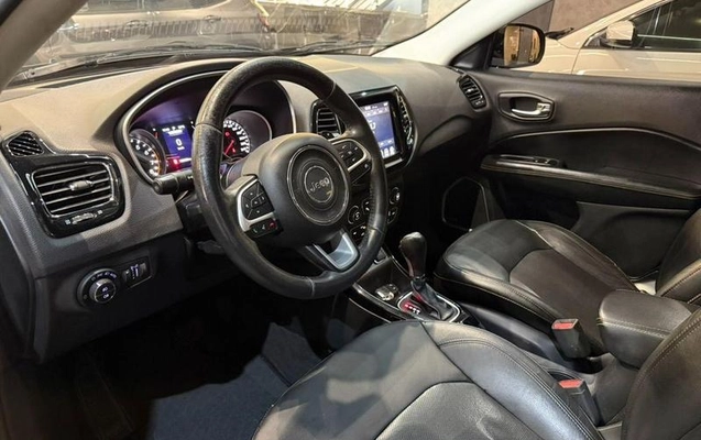 imagem-https://www.socarrao.com.br/sc-vehicle-images-prod/2310512/1787590383661-8108172_1_B_72ab41ee02.jpeg