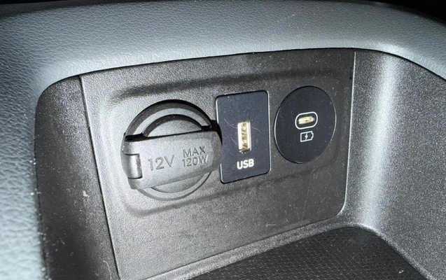 imagem-https://www.socarrao.com.br/sc-vehicle-images-prod/2310619/1788179300351-7923015_16_B_0a58c3f4f5.jpeg