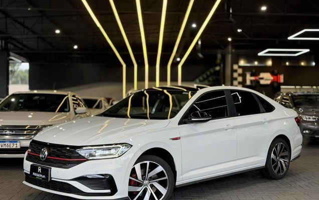 imagem-https://www.socarrao.com.br/sc-vehicle-images-prod/2310658/1788212517495-8117389_8_B_dfda7ae82a.jpeg