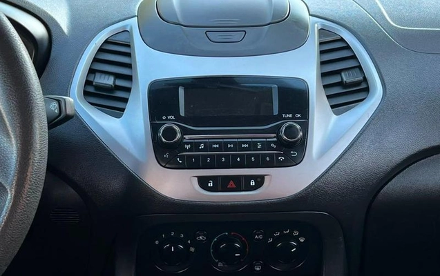 imagem-https://www.socarrao.com.br/sc-vehicle-images-prod/2311064/1782854592880-8221807_6_B_eab7ac3b25.jpeg