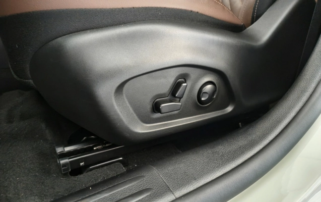 imagem-https://www.socarrao.com.br/sc-vehicle-images-prod/2311177/1782415532885-ZnQ4LnBuZw.png