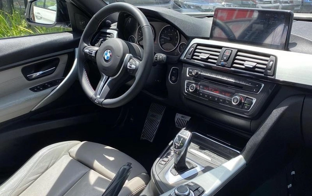 imagem-https://www.socarrao.com.br/sc-vehicle-images-prod/2311282/1787918954385-7601515_13_B_542346c64d.jpeg