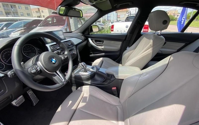 imagem-https://www.socarrao.com.br/sc-vehicle-images-prod/2311282/1787918954388-7601515_13_B_2963b840e0.jpeg