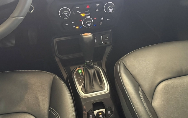 imagem-https://www.socarrao.com.br/sc-vehicle-images-prod/2311620/1788293901819-YcwU68FJeMi8wScfiCutepFOVwYstDG1.jpg