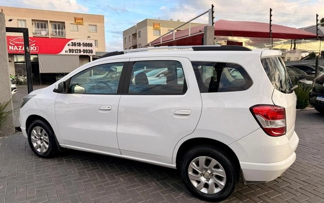 imagem-https://www.socarrao.com.br/sc-vehicle-images-prod/2311800/1786045878547-8160393_13_B_ff72f17e1f.jpeg