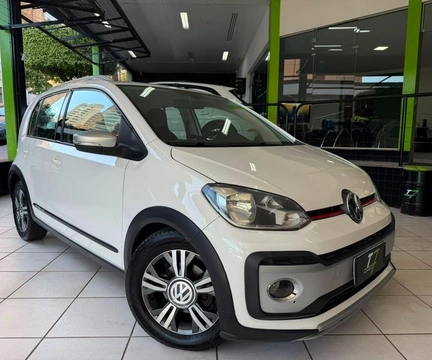 Volkswagen Up! 2018 Branco — foto 1 de 3