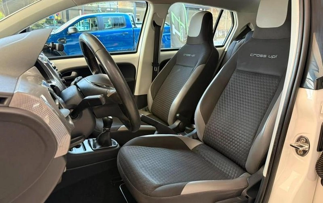 imagem-https://www.socarrao.com.br/sc-vehicle-images-prod/2311914/1788624111636-8220646_8_B_457b470d53.jpeg