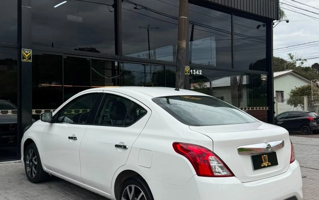 imagem-https://www.socarrao.com.br/sc-vehicle-images-prod/2311998/1786044982689-db06db17-09a1-4937-b01f-7cbb0ea73233.jpg