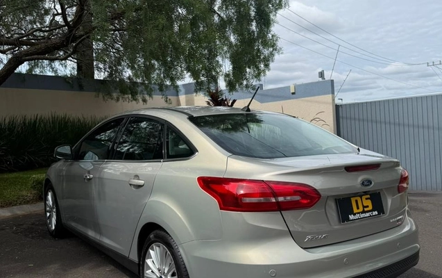 imagem-https://www.socarrao.com.br/sc-vehicle-images-prod/2312083/1782419062489-fc2dd435-bbdf-43a1-8802-5d3eab438c2c.jpg