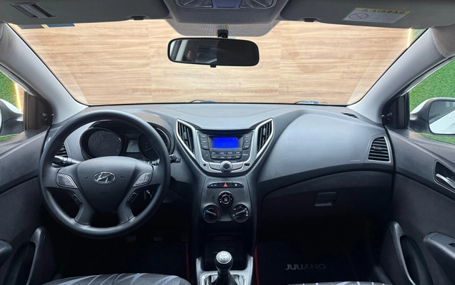 imagem-https://www.socarrao.com.br/sc-vehicle-images-prod/2312563/1784668661817-1FzHCG4ZKtgFOQhGF0FGTUzIcOUOitkP.jpg