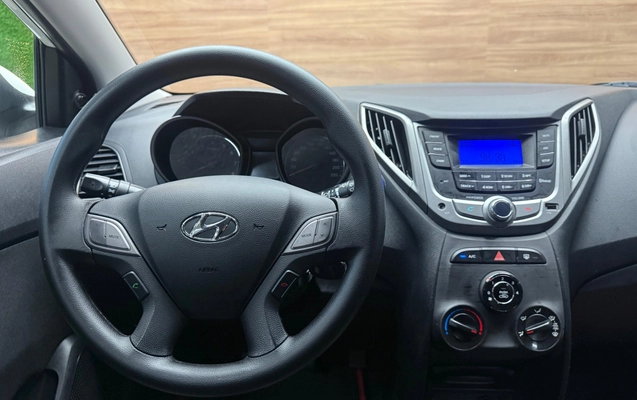 imagem-https://www.socarrao.com.br/sc-vehicle-images-prod/2312563/1784668661819-OM013iWuuJxbdGwzNvVycx9Lsi6d5ohn.jpg