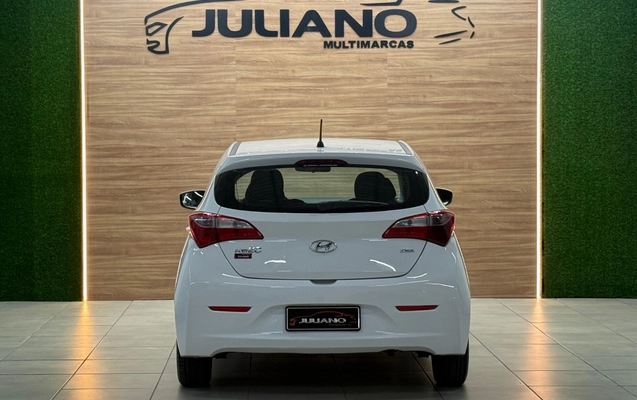 imagem-https://www.socarrao.com.br/sc-vehicle-images-prod/2312563/1784668661824-GohPFaWfQ2zzbuFGDwG8FOHn5cdHYY1r.jpg