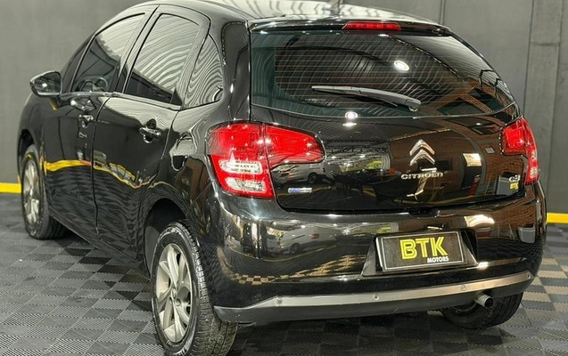 imagem-https://www.socarrao.com.br/sc-vehicle-images-prod/2312688/1786648107858-8154157_3_B_d892eec057.jpeg