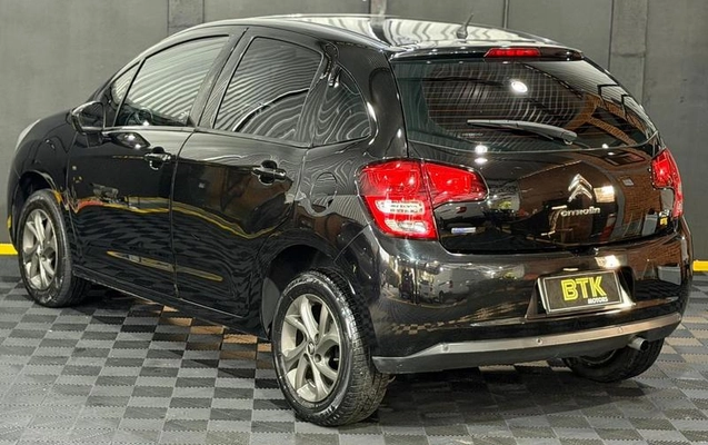 imagem-https://www.socarrao.com.br/sc-vehicle-images-prod/2312688/1786648107871-8154157_17_B_e2f0a220bf.jpeg