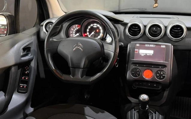 imagem-https://www.socarrao.com.br/sc-vehicle-images-prod/2312688/1786648107882-8154157_15_B_1959f62dec.jpeg