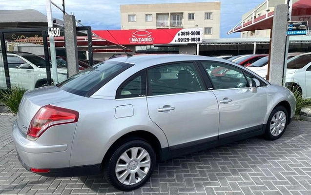 imagem-https://www.socarrao.com.br/sc-vehicle-images-prod/2313036/1786136663630-6519971_2_B_1f3b362f7f.jpeg