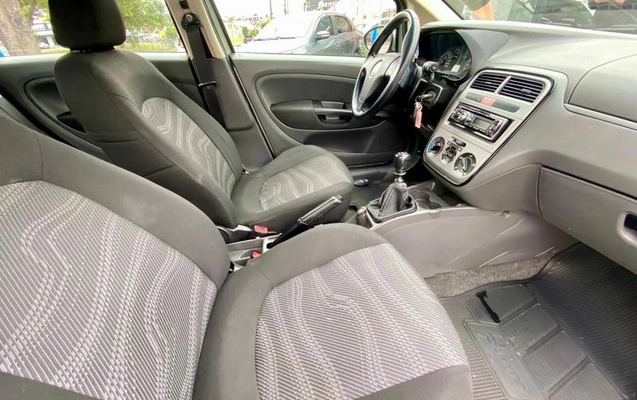 imagem-https://www.socarrao.com.br/sc-vehicle-images-prod/2313073/1786136717065-8006384_17_B_13b99243e5.jpeg