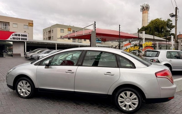 imagem-https://www.socarrao.com.br/sc-vehicle-images-prod/2313081/1786136730721-8095750_13_B_bf7adb59a3.jpeg