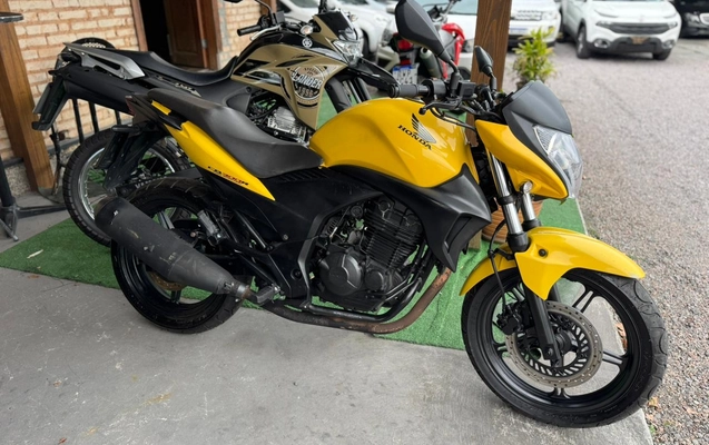 imagem-https://www.socarrao.com.br/sc-vehicle-images-prod/2313297/1782423246350-003_3d2c094b187d1ff60922983a25cab961.jpeg