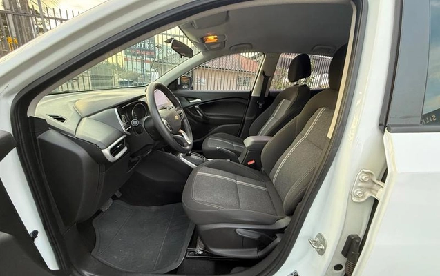 imagem-https://www.socarrao.com.br/sc-vehicle-images-prod/2313307/1789156579096-8188727_8_B_60900645c3.jpeg