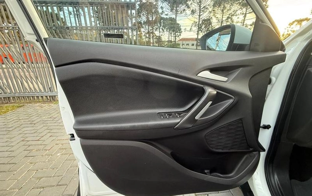 imagem-https://www.socarrao.com.br/sc-vehicle-images-prod/2313307/1789156579099-8188727_9_B_eb557685c2.jpeg
