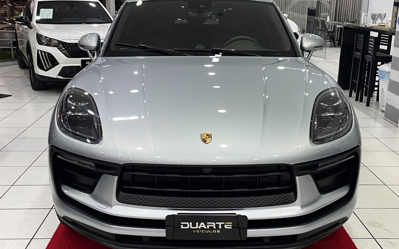imagem-https://www.socarrao.com.br/sc-vehicle-images-prod/2315428/1782433665322-MDAyLmpwZw.jpg